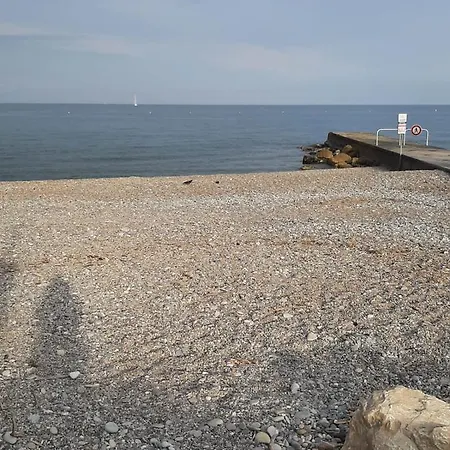 Et Jardin Privatif Devant La Plage * Villeneuve-Loubet