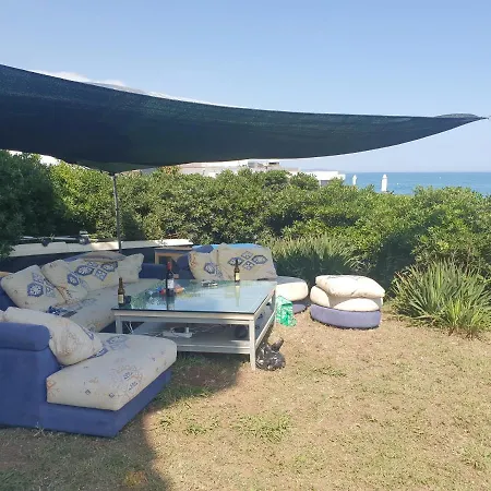 Et Jardin Privatif Devant La Plage Appartement Villeneuve-Loubet